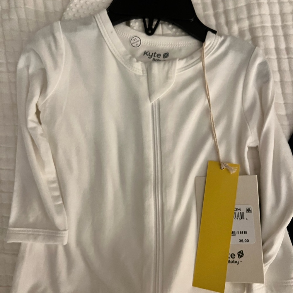 Kyte Baby Zippered Footie in Cloud